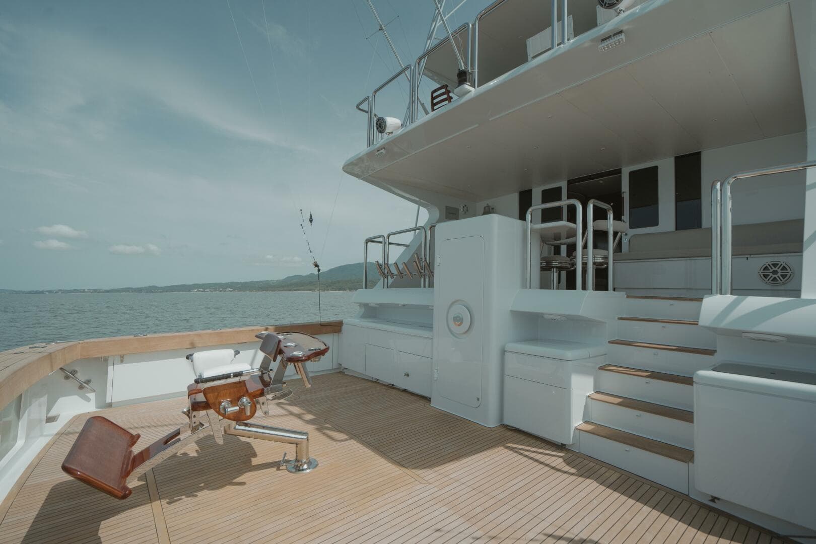 1996 Oceanfast 87 Enclosed Bridge Sportfish — photo 20