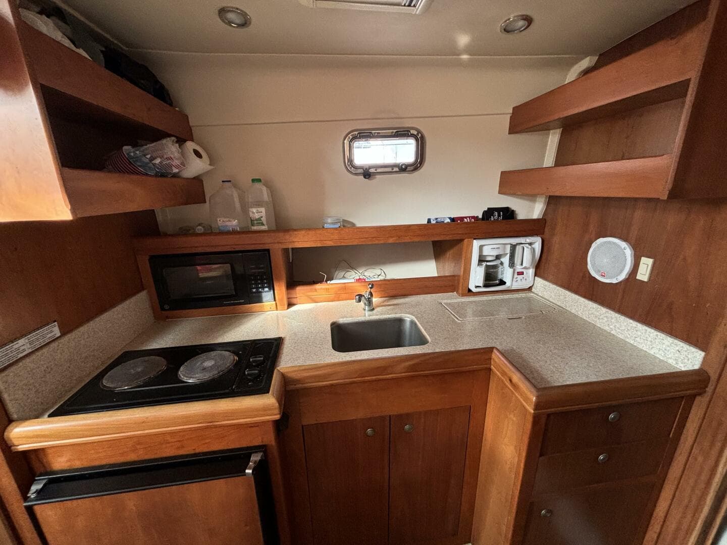 2005 Mainship Pilot 34 Rum Runner II — photo 20
