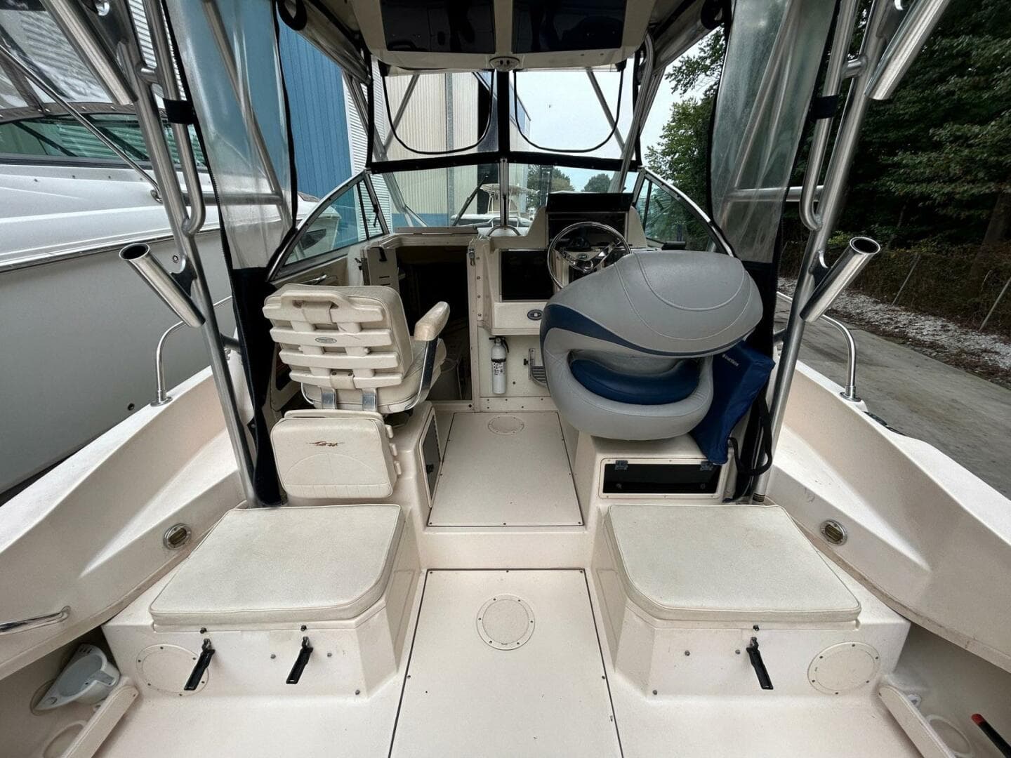 2004 Grady-White Gulfstream 232 — photo 15