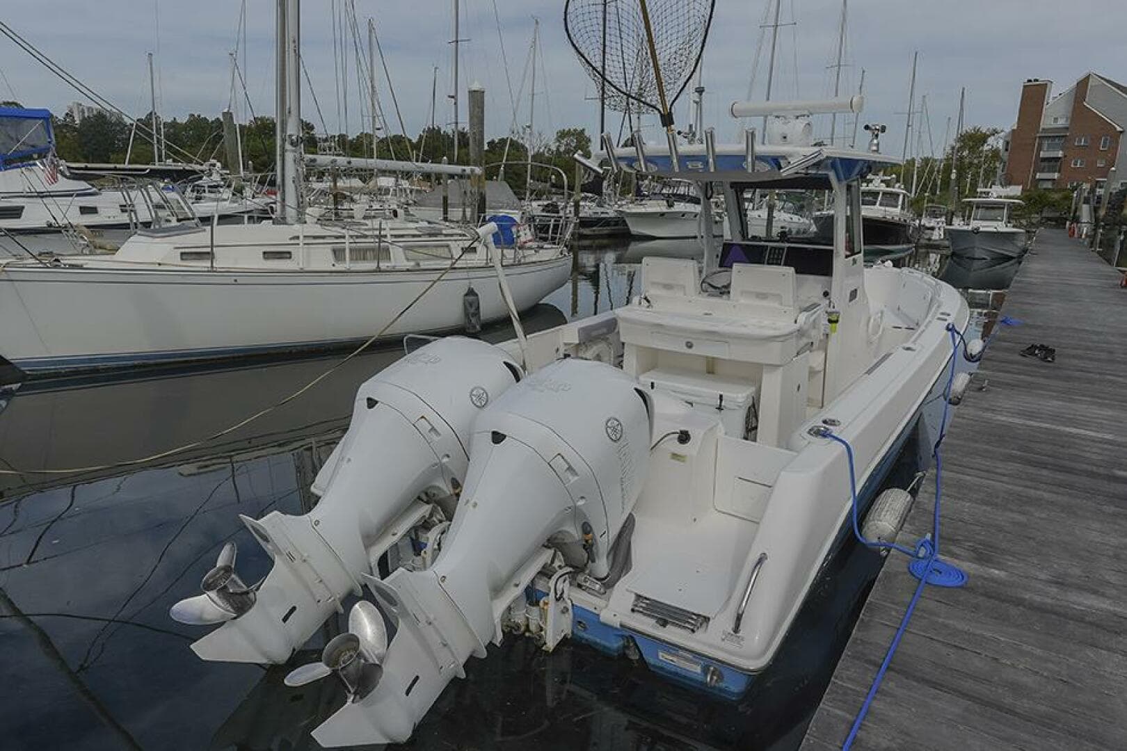 2015 Everglades 295 Center Console — photo 4