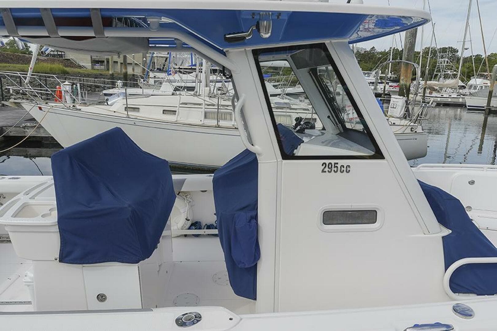 2015 Everglades 295 Center Console — photo 34
