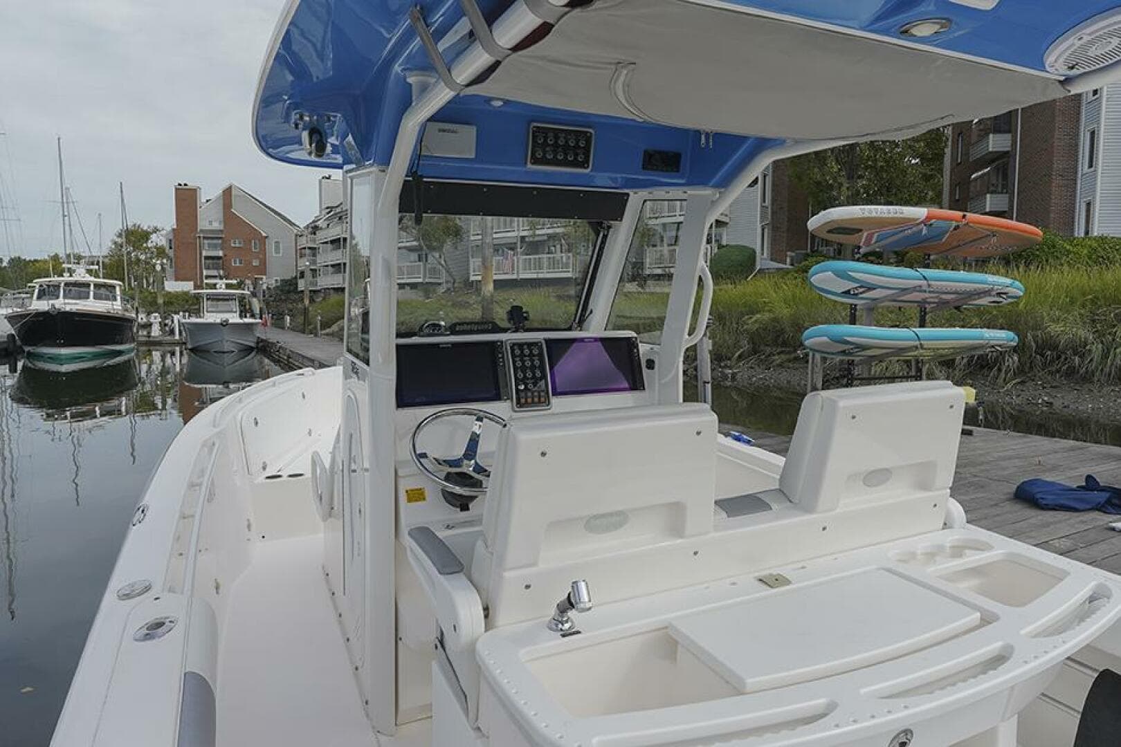 2015 Everglades 295 Center Console — photo 10