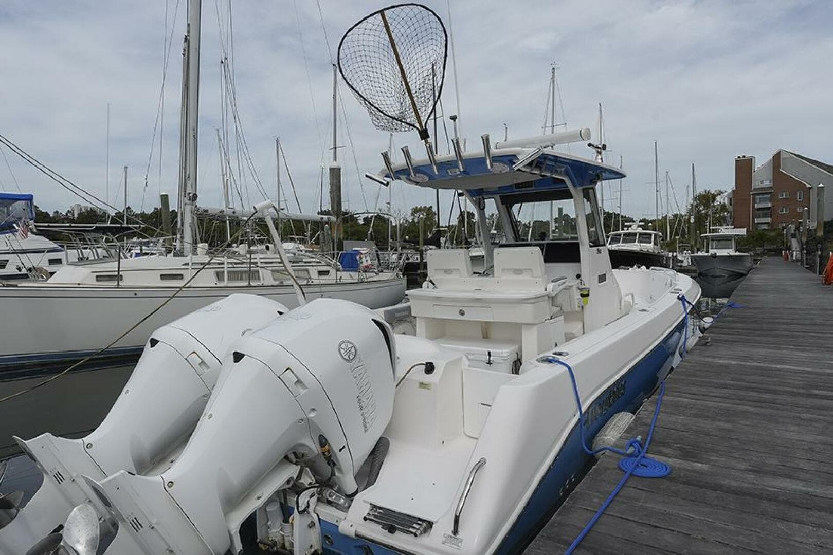 2015 Everglades 295 Center Console — photo 5