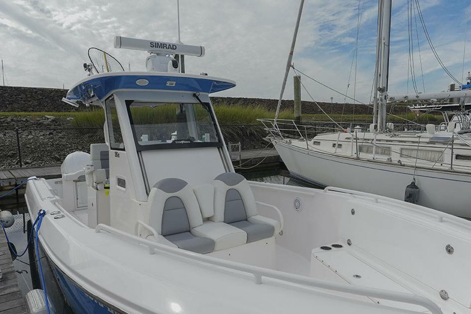 2015 Everglades 295 Center Console — photo 21
