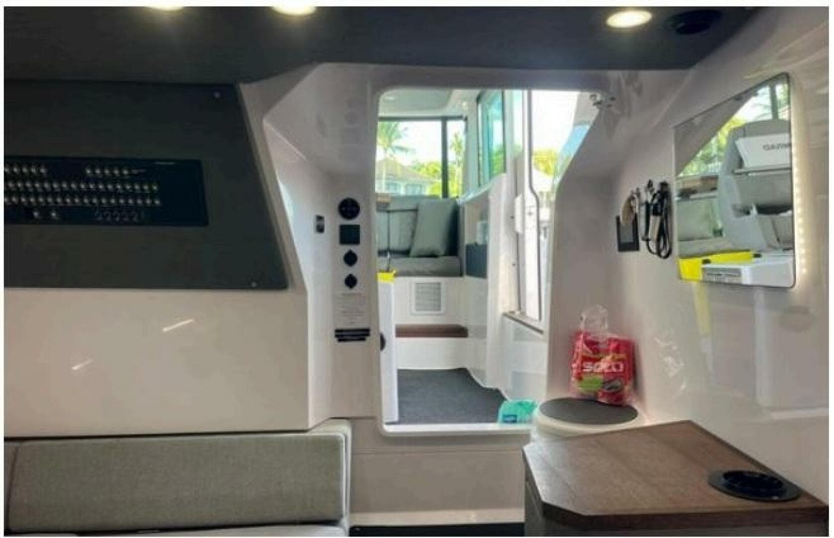 2021 Axopar — photo 5