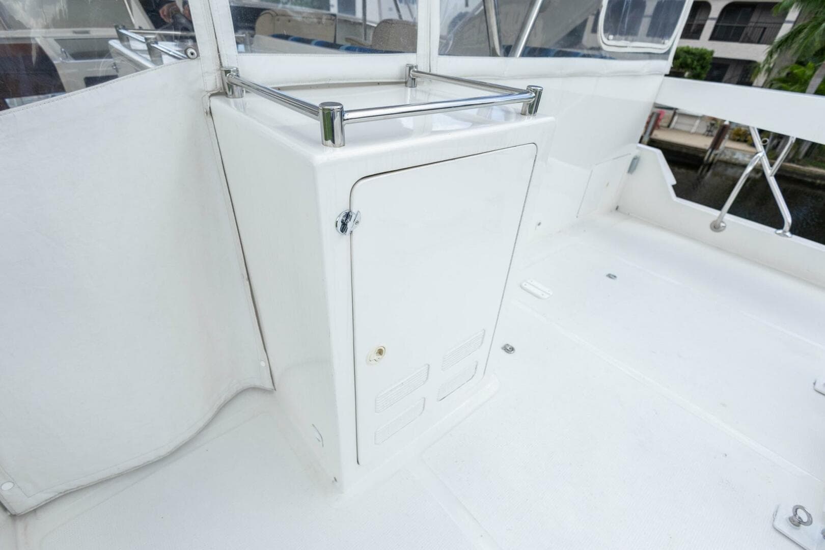 2005 Ocean Alexander Raised Pilothouse Flybridge Sedan — photo 35