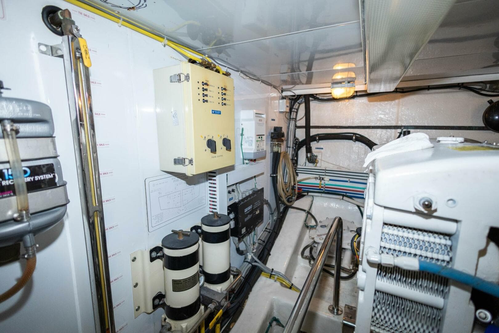 2005 Ocean Alexander Raised Pilothouse Flybridge Sedan — photo 54