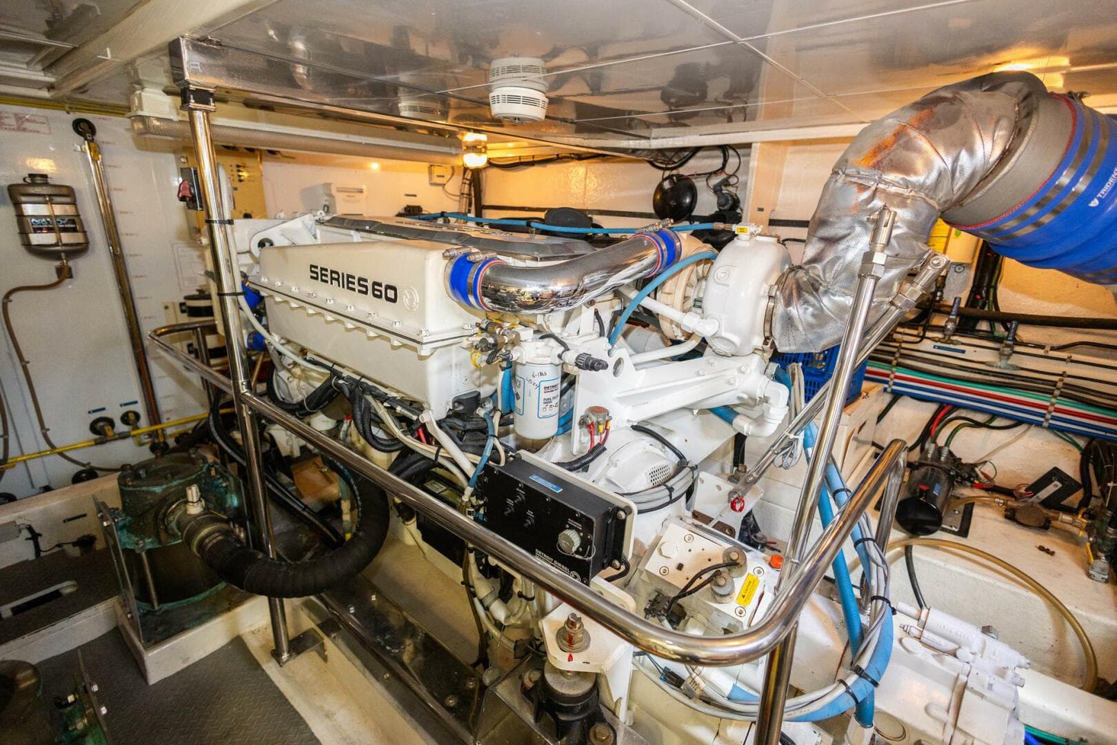 2005 Ocean Alexander Raised Pilothouse Flybridge Sedan — photo 47