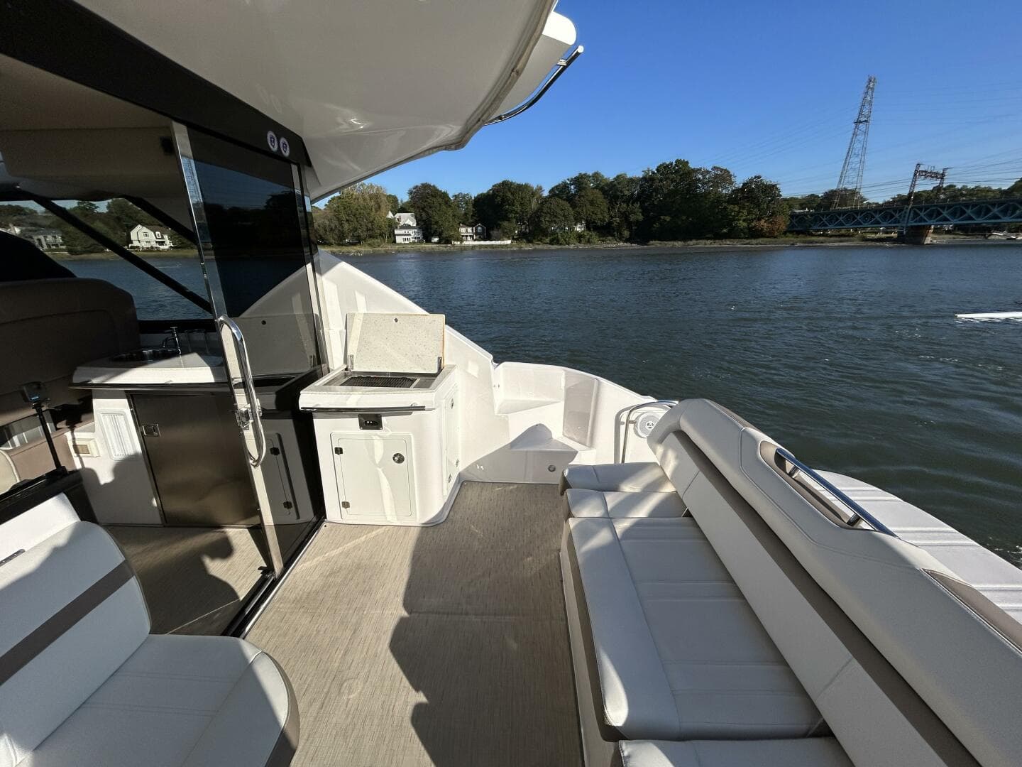 2018 Regal 42 Sport Coupe — photo 6