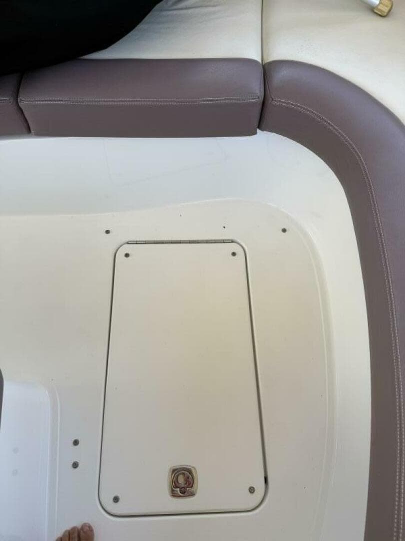 2010 Cobalt 296 — photo 28