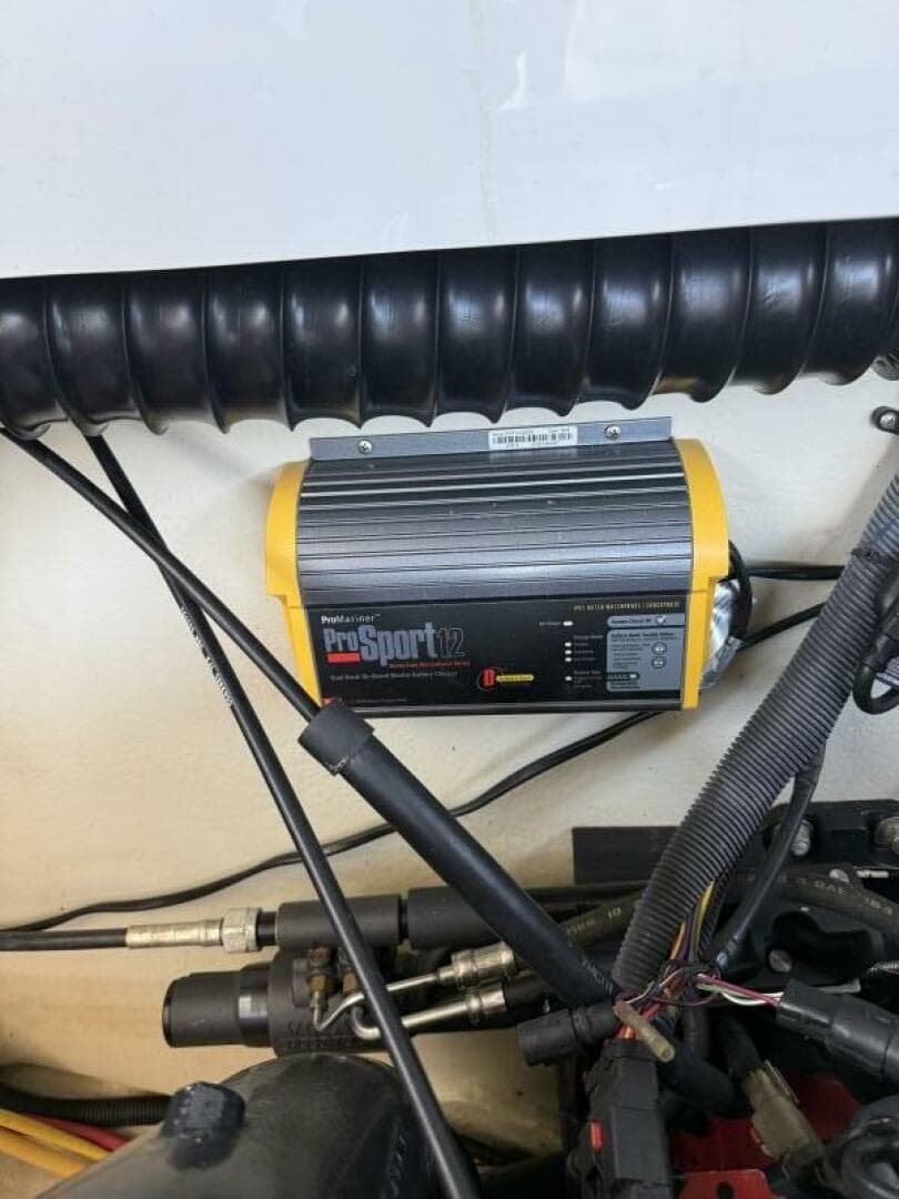 2010 Cobalt 296 — photo 48