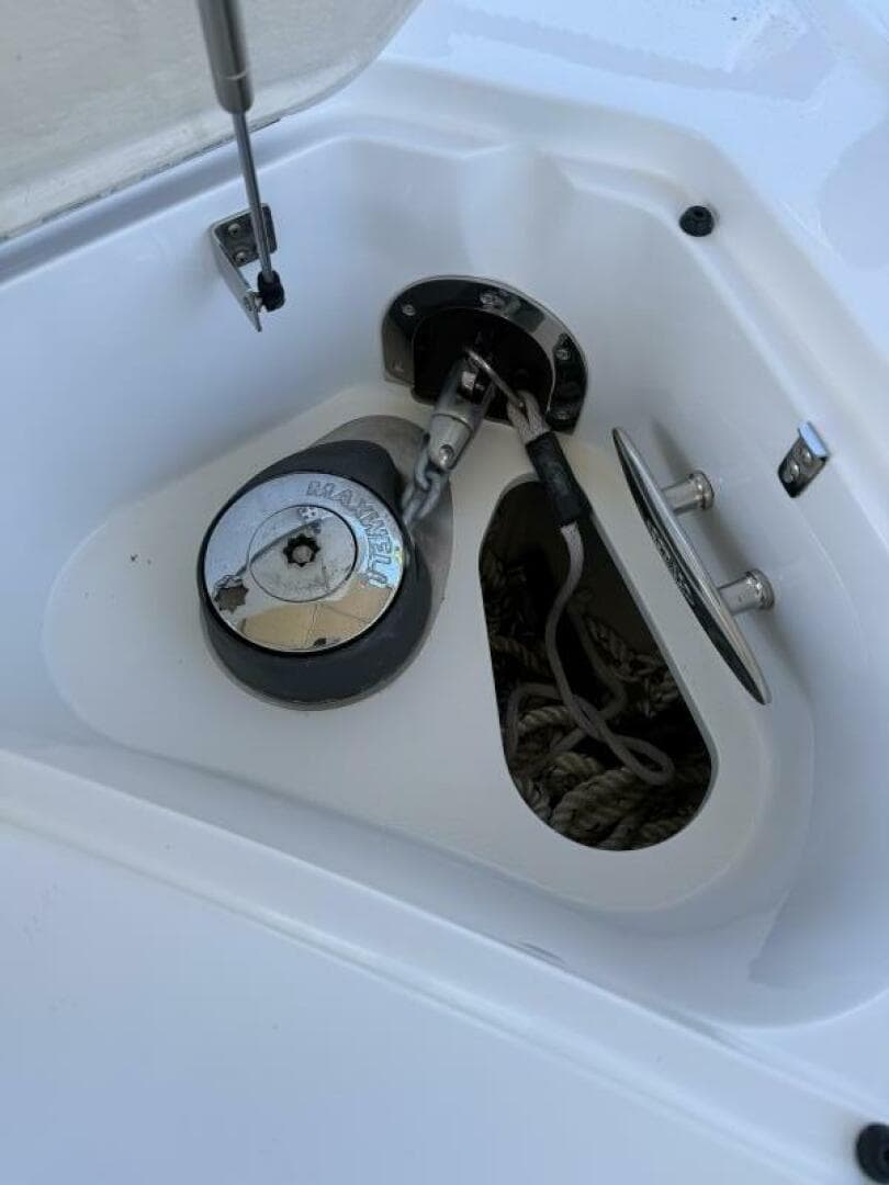 2010 Cobalt 296 — photo 8