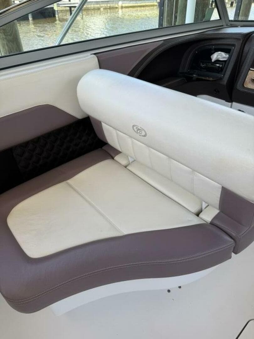 2010 Cobalt 296 — photo 22