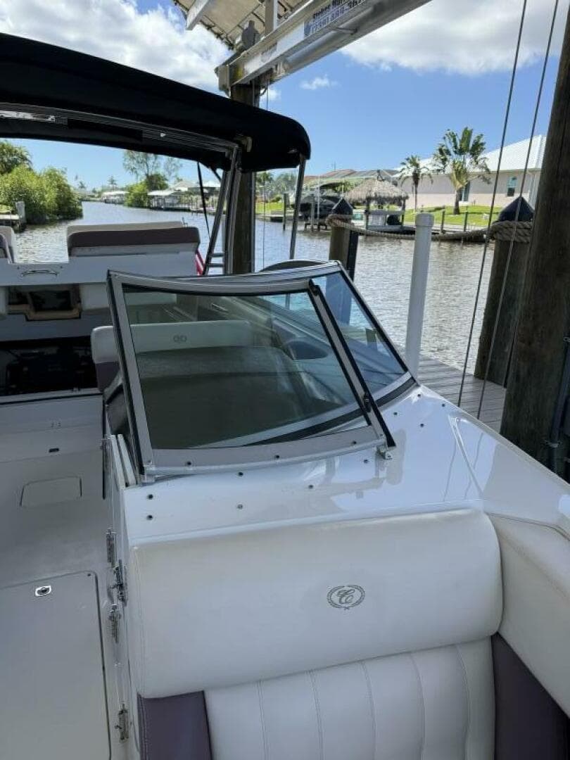 2010 Cobalt 296 — photo 11