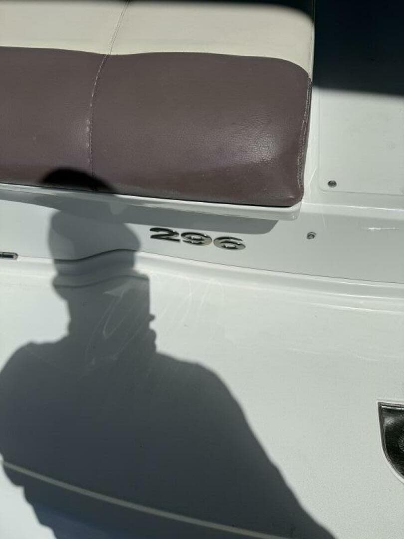 2010 Cobalt 296 — photo 32