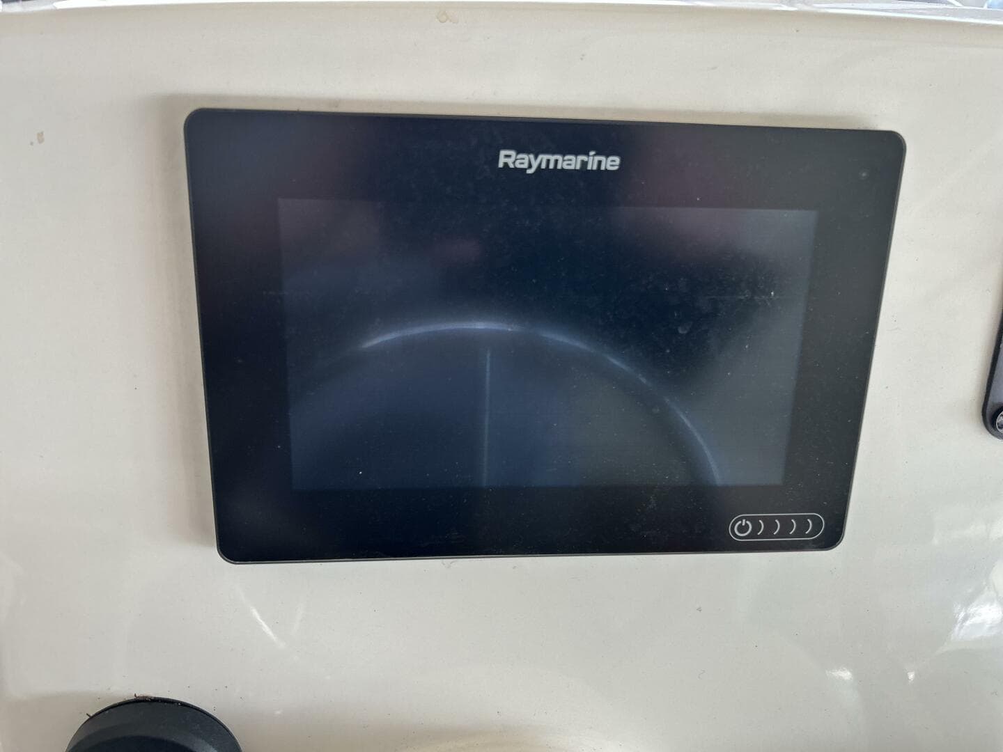 2020 Boston Whaler — photo 13