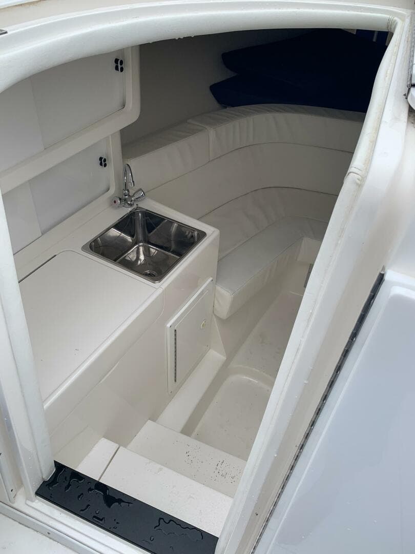 2000 Intrepid 356 Cuddy — photo 12