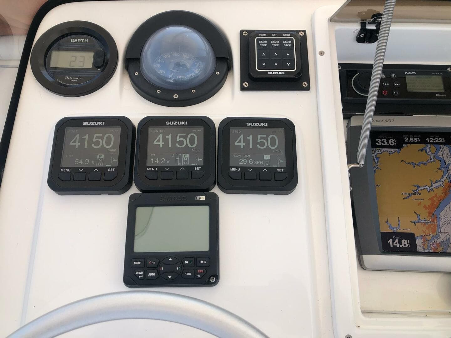 2000 Intrepid 356 Cuddy — photo 7