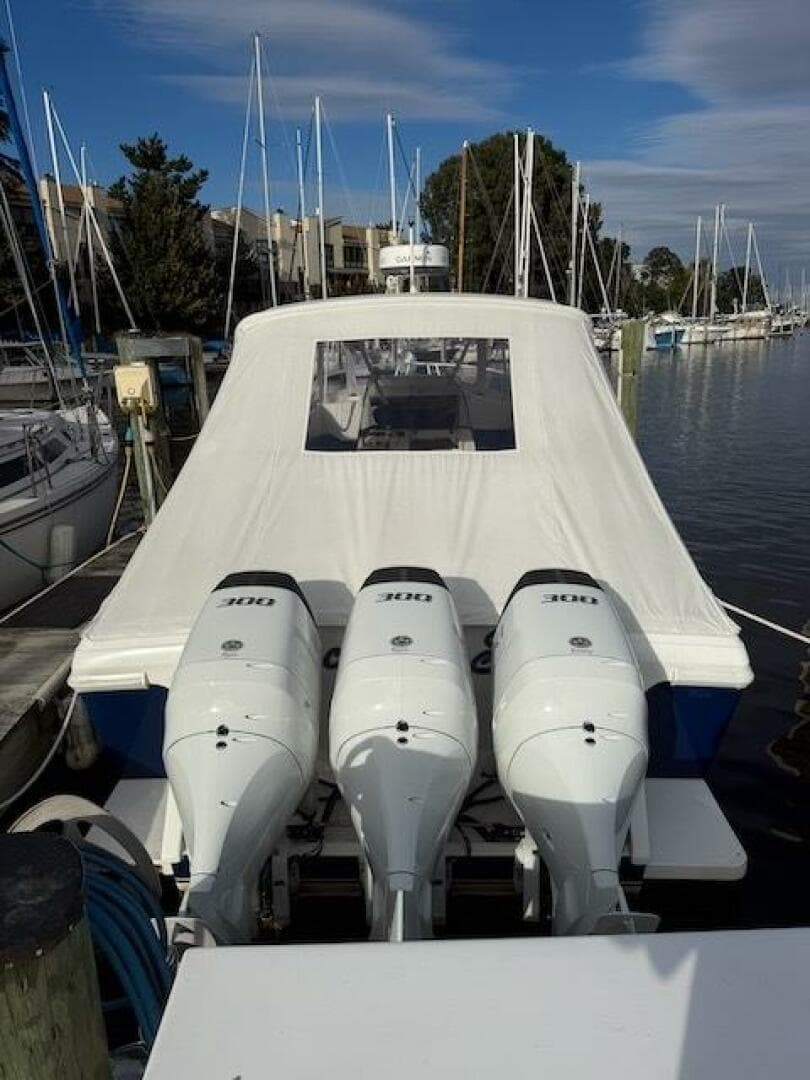 2000 Intrepid 356 Cuddy — photo 4