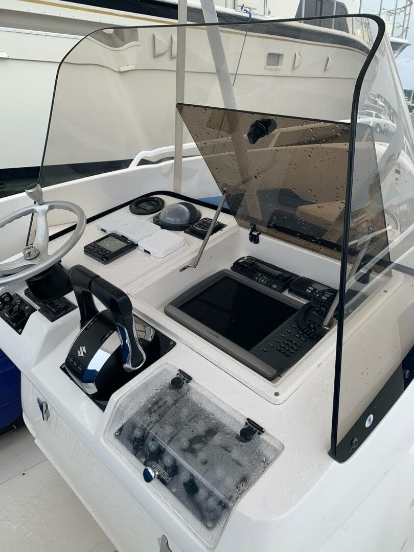 2000 Intrepid 356 Cuddy — photo 6