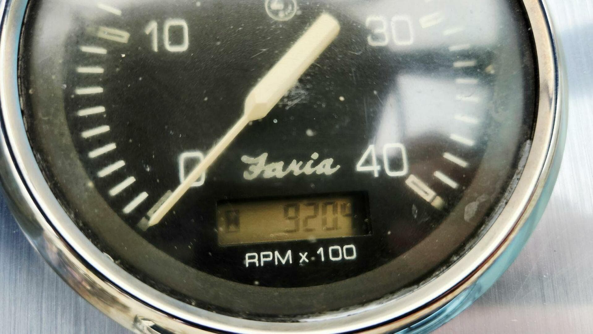 2000 Cruisers Yachts 4450 Express — photo 25