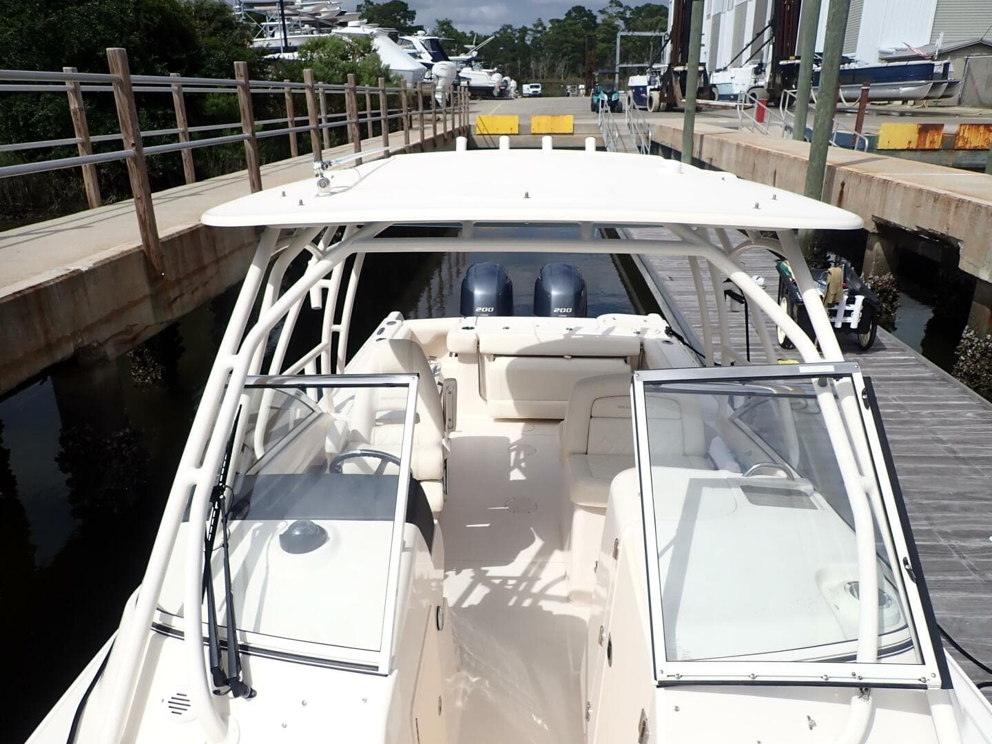 2021 Grady-White 275 — photo 39