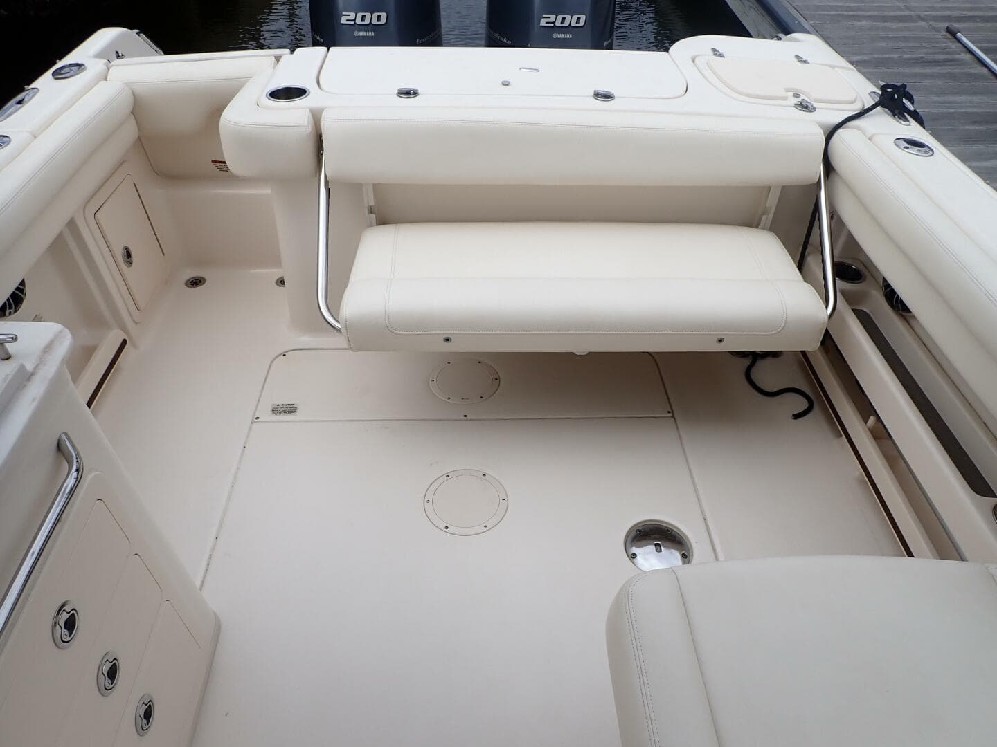 2021 Grady-White 275 — photo 12