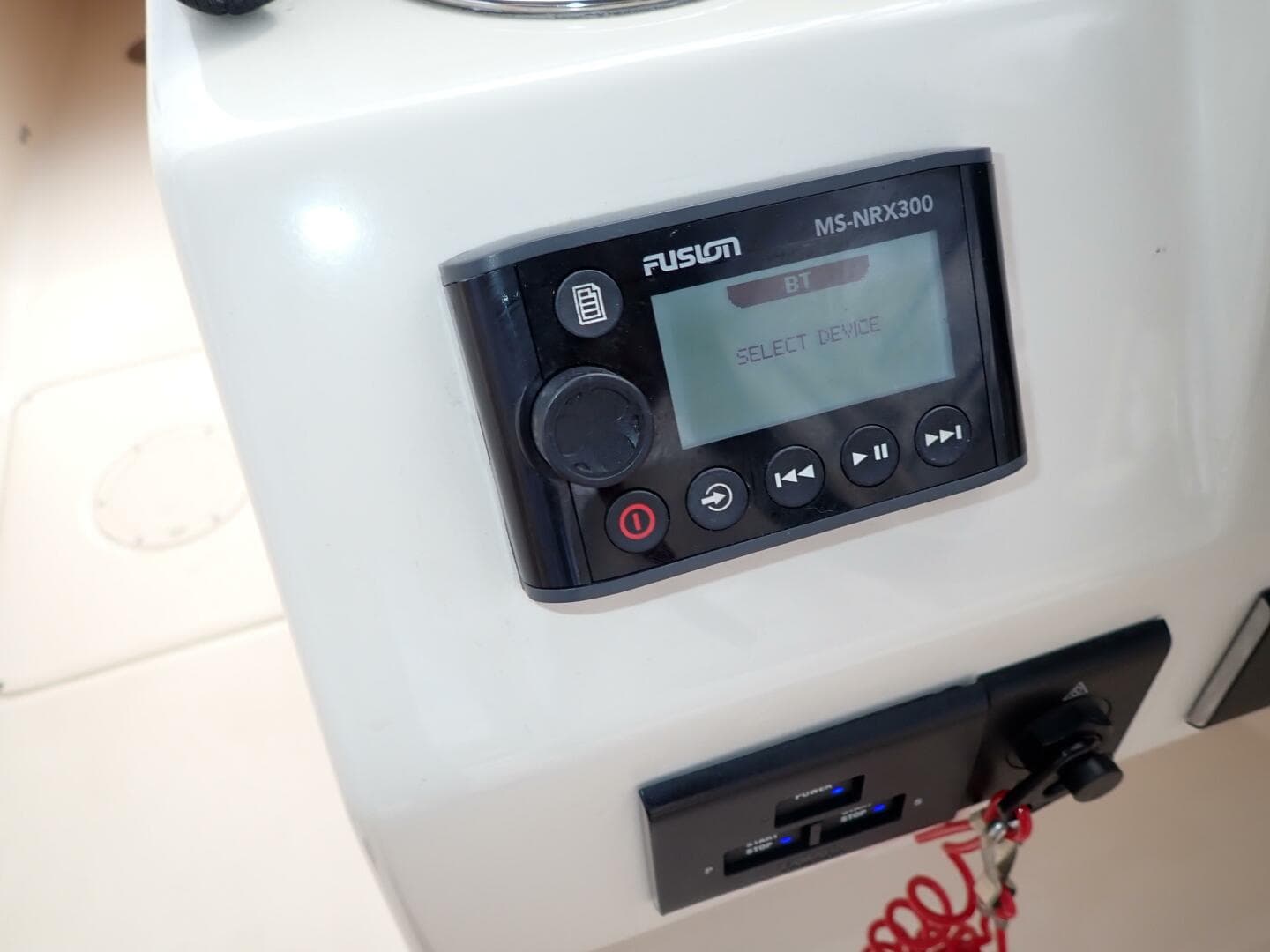 2021 Grady-White 275 — photo 48