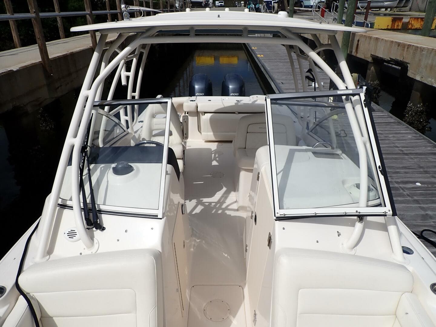 2021 Grady-White 275 — photo 40