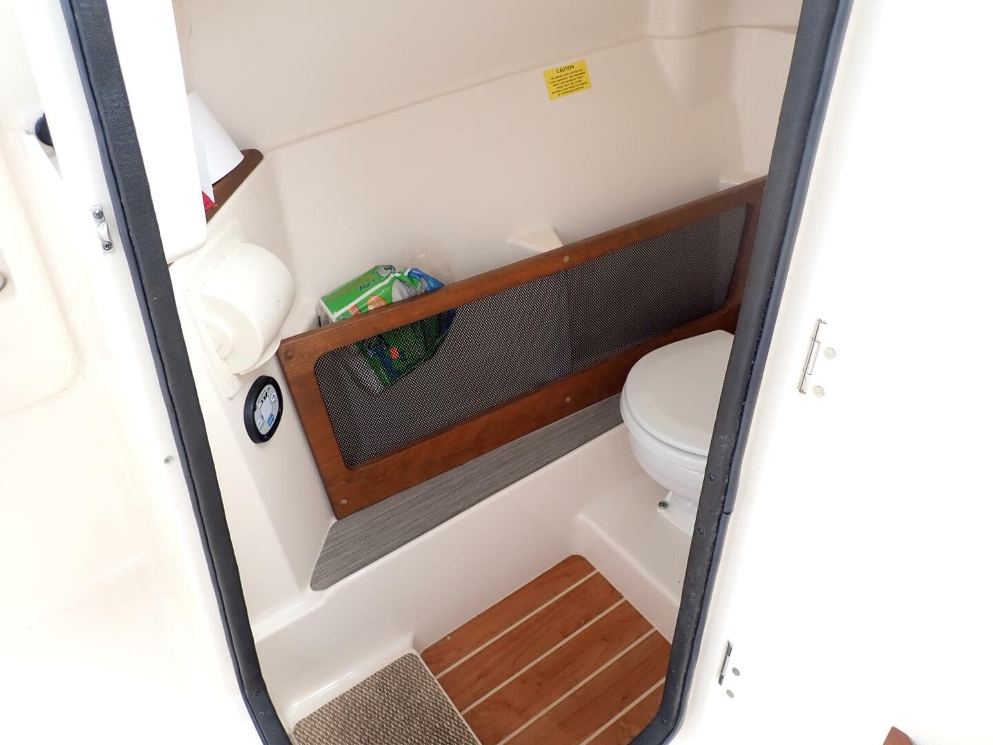 2021 Grady-White 275 — photo 27