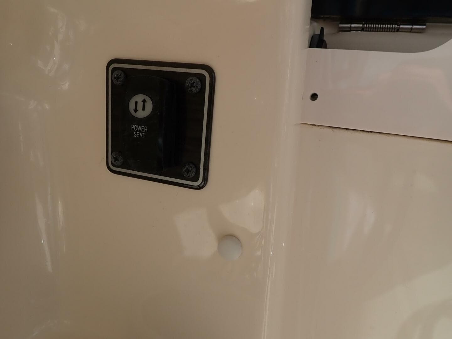 2021 Grady-White 275 — photo 52