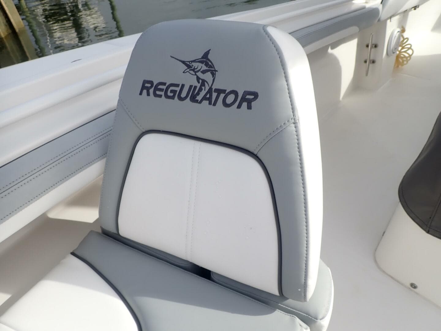 2020 Regulator 23 CC — photo 11