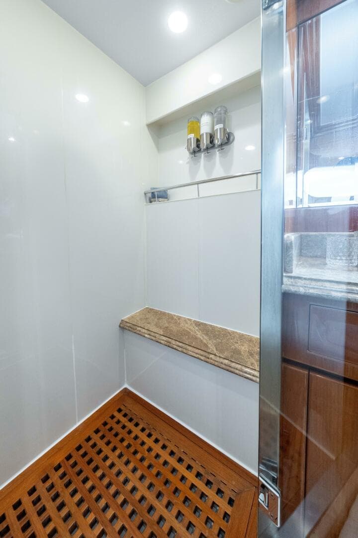 2009 Hargrave — photo 9