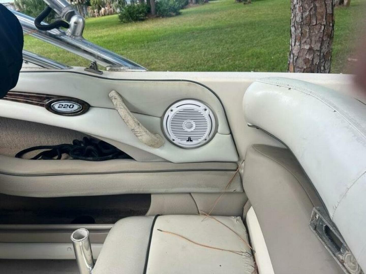 2003 Sea Ray 220 Bow Rider — photo 12