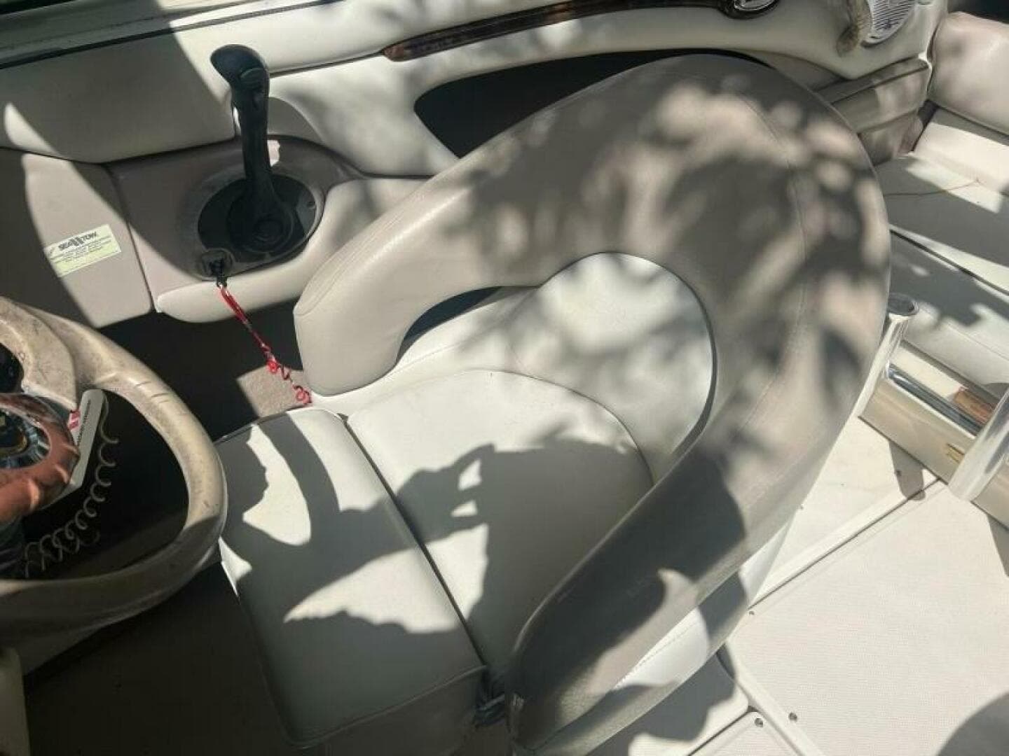 2003 Sea Ray 220 Bow Rider — photo 15