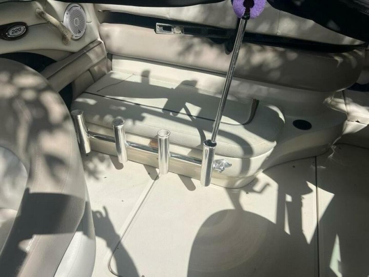 2003 Sea Ray 220 Bow Rider — photo 11