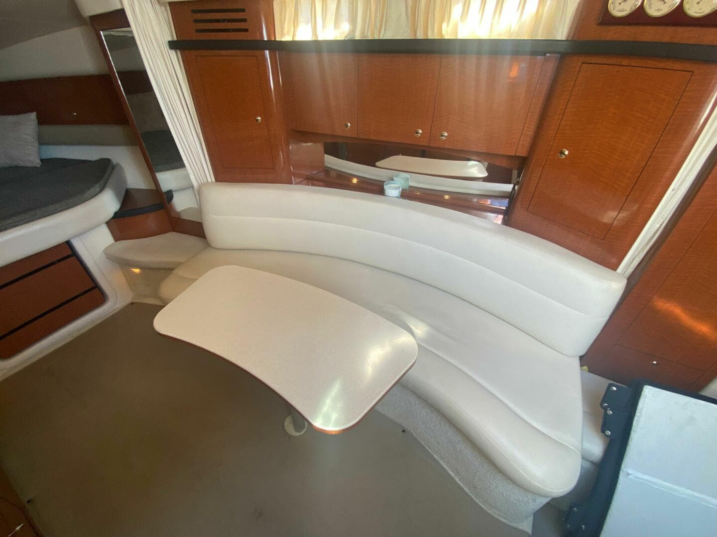 2003 Sea Ray 340 Sundancer — photo 4