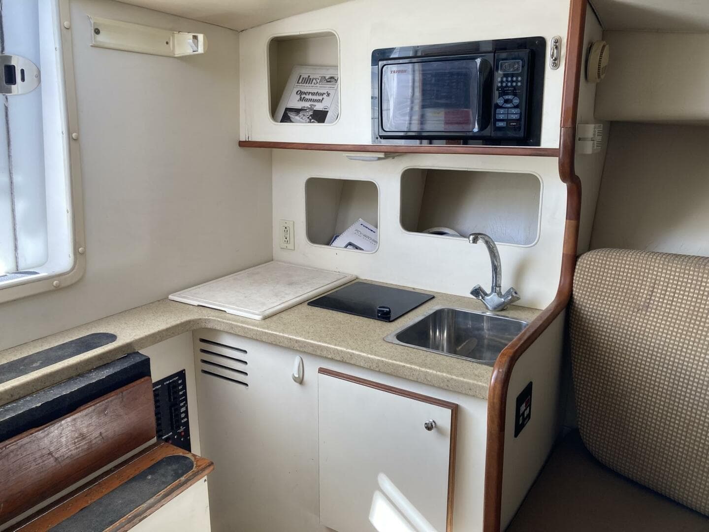 2006 Luhrs 280 Express Open — photo 16