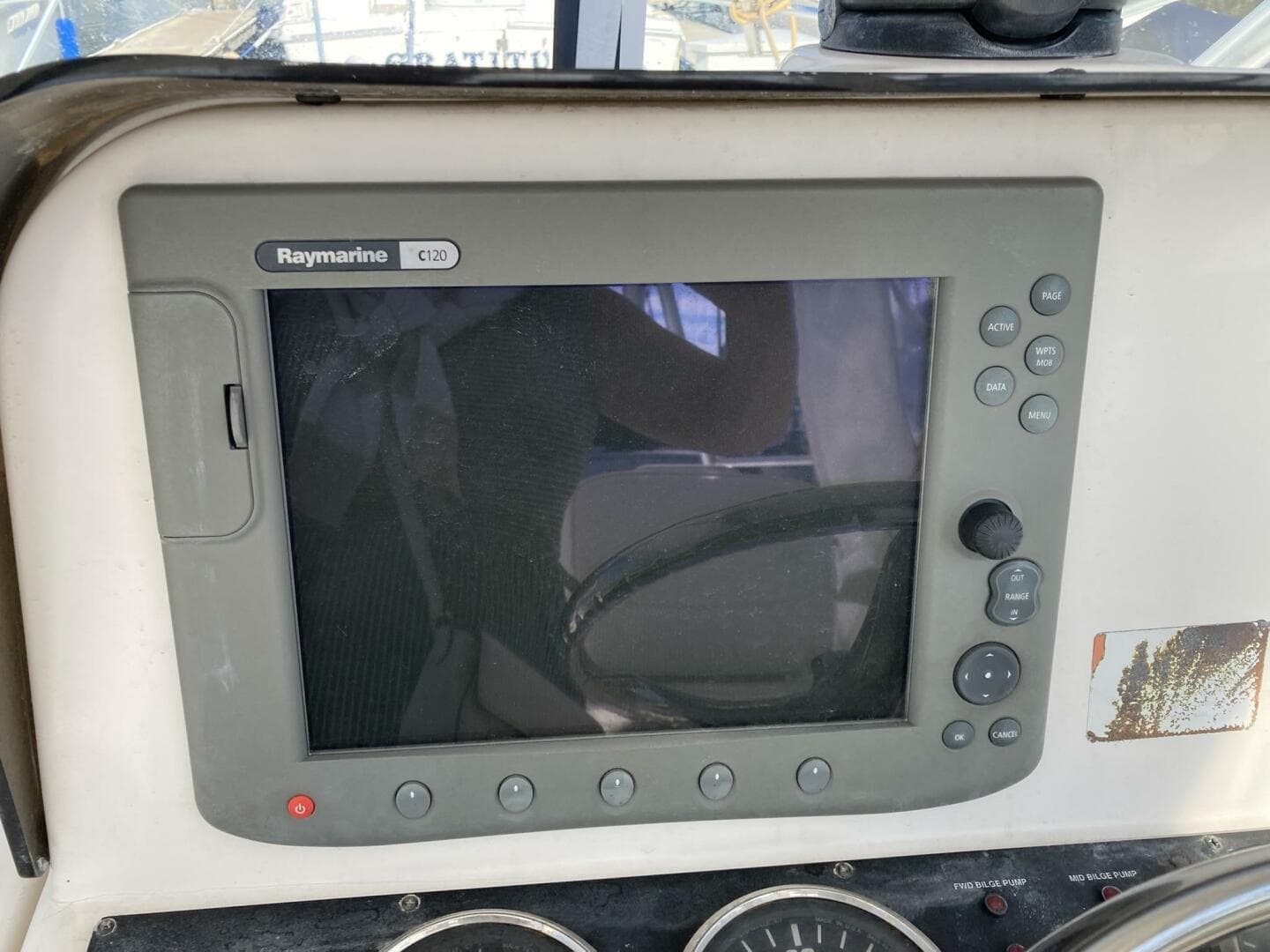 2006 Luhrs 280 Express Open — photo 27