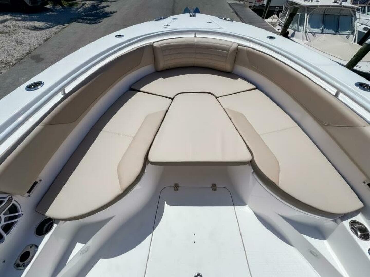 2025 Edgewater 325 CC — photo 30