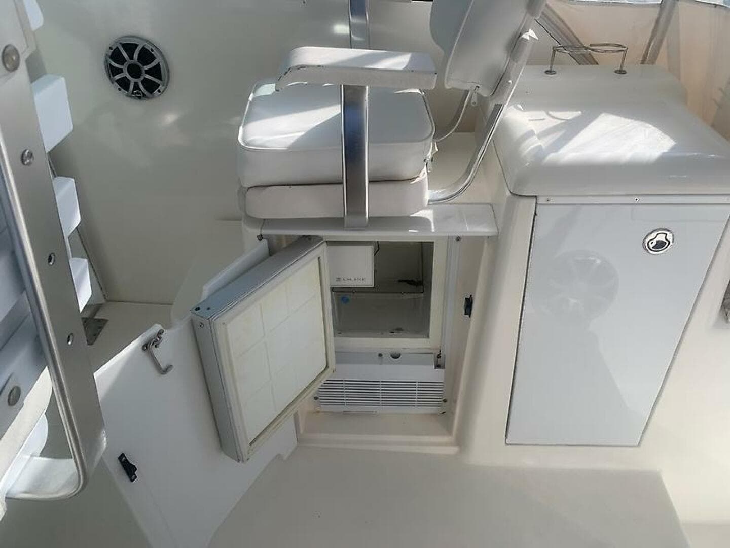 2006 Rampage 38 Express — photo 25