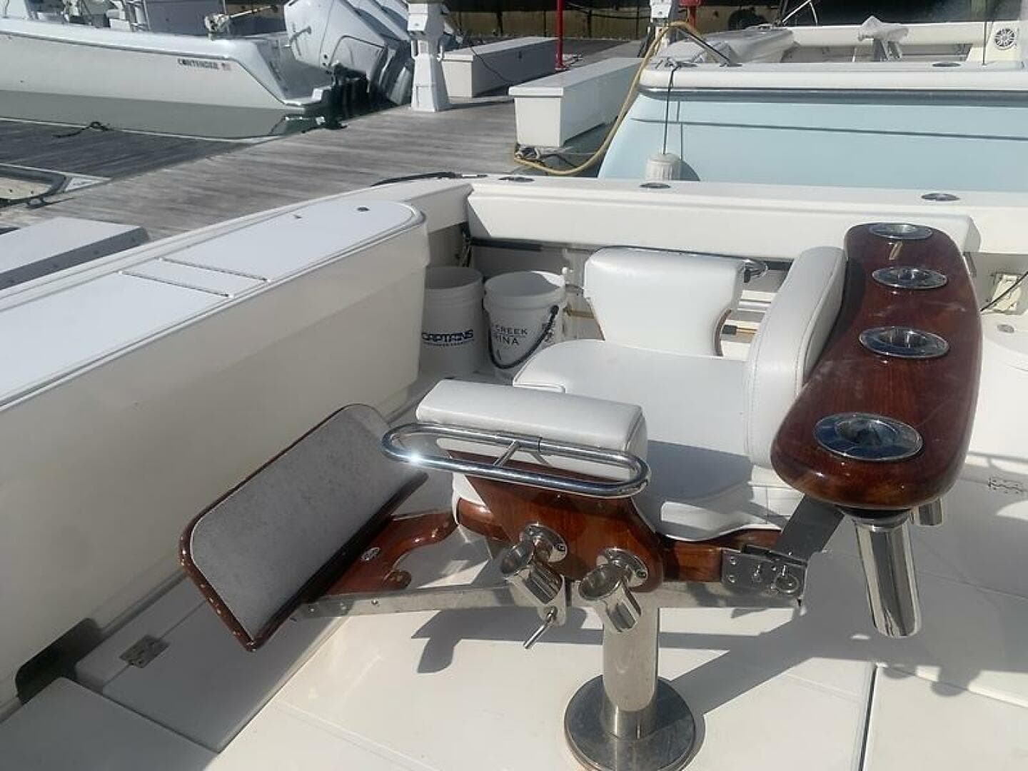 2006 Rampage 38 Express — photo 11