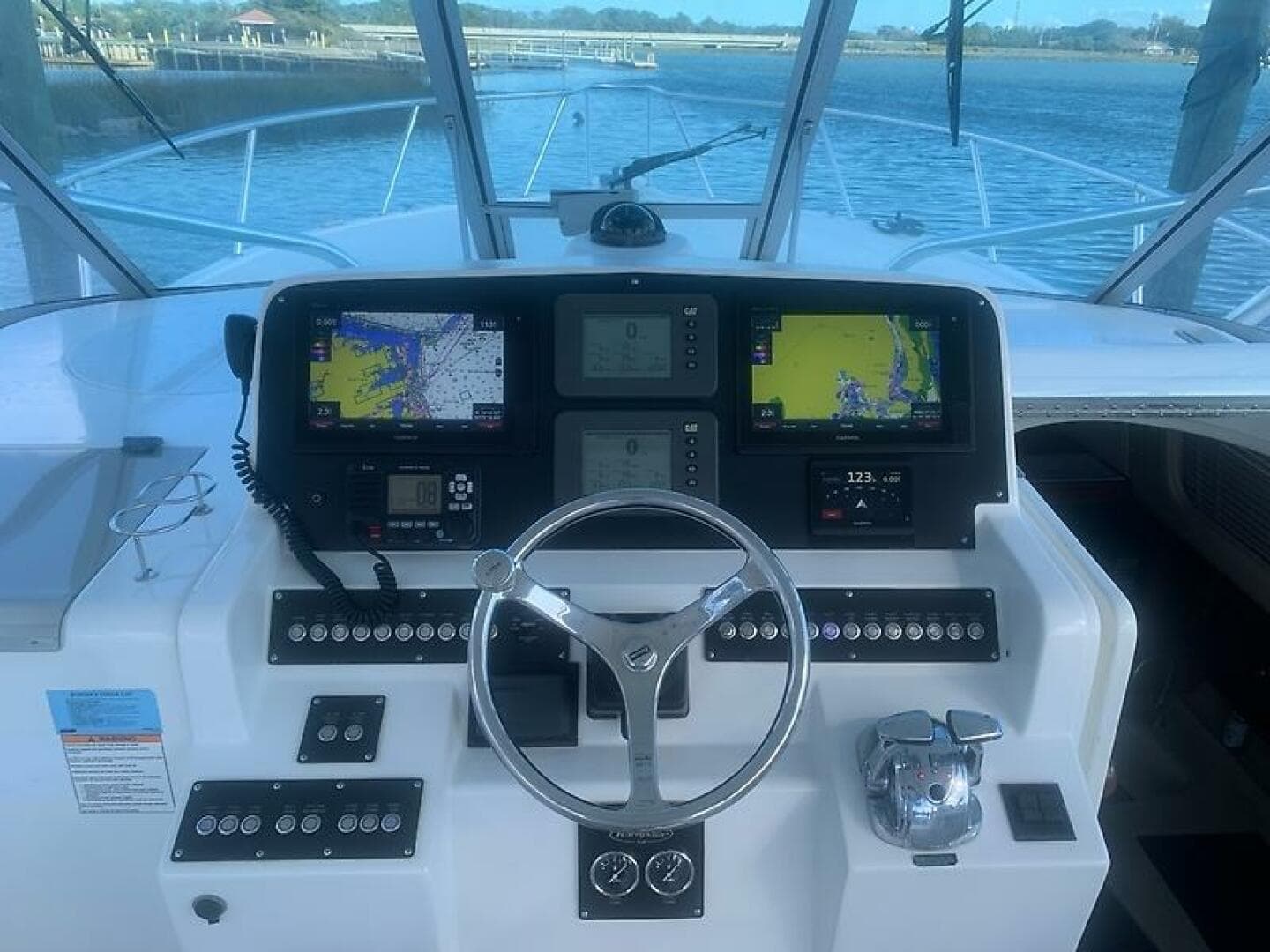 2006 Rampage 38 Express — photo 20