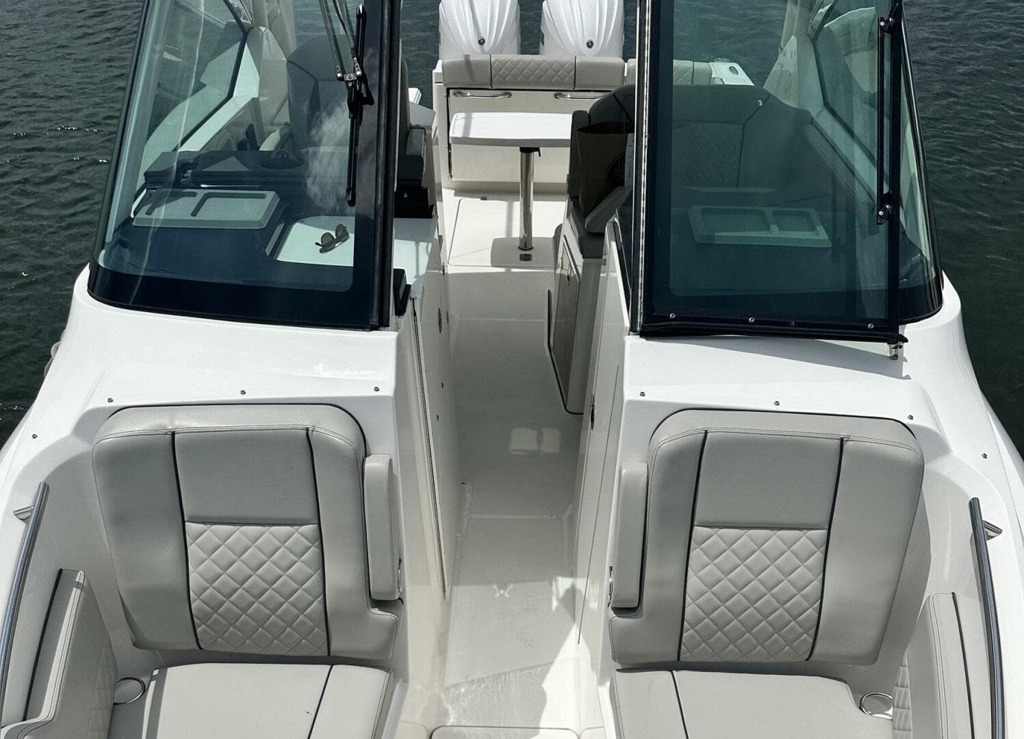 2023 Pursuit DC 295 — photo 11