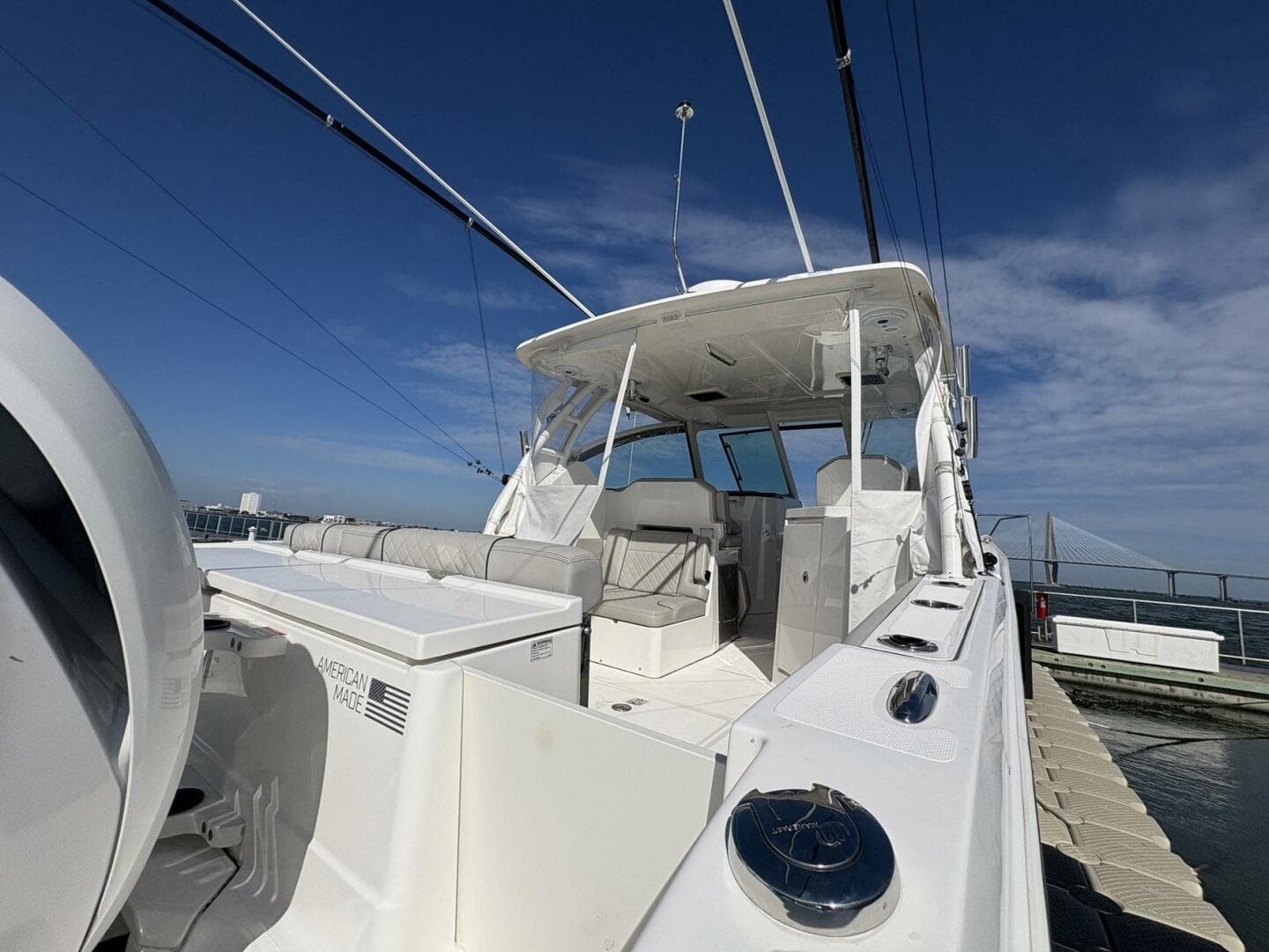 2023 Pursuit DC 295 — photo 7