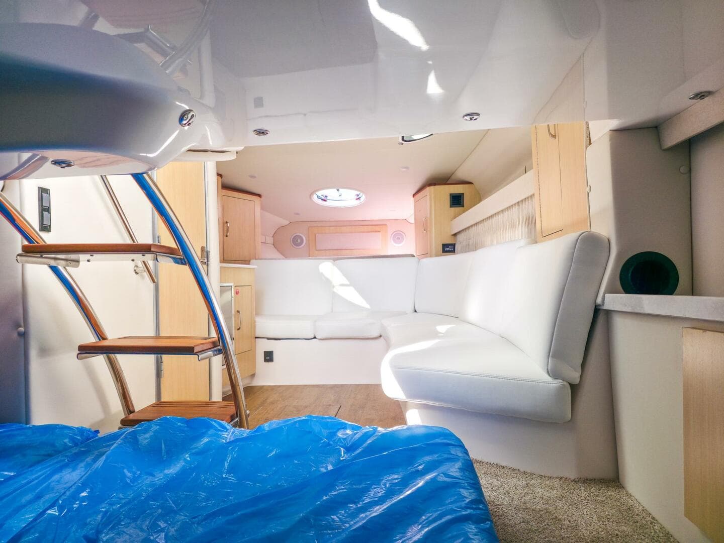 2026 Regal 33 Xo — photo 36