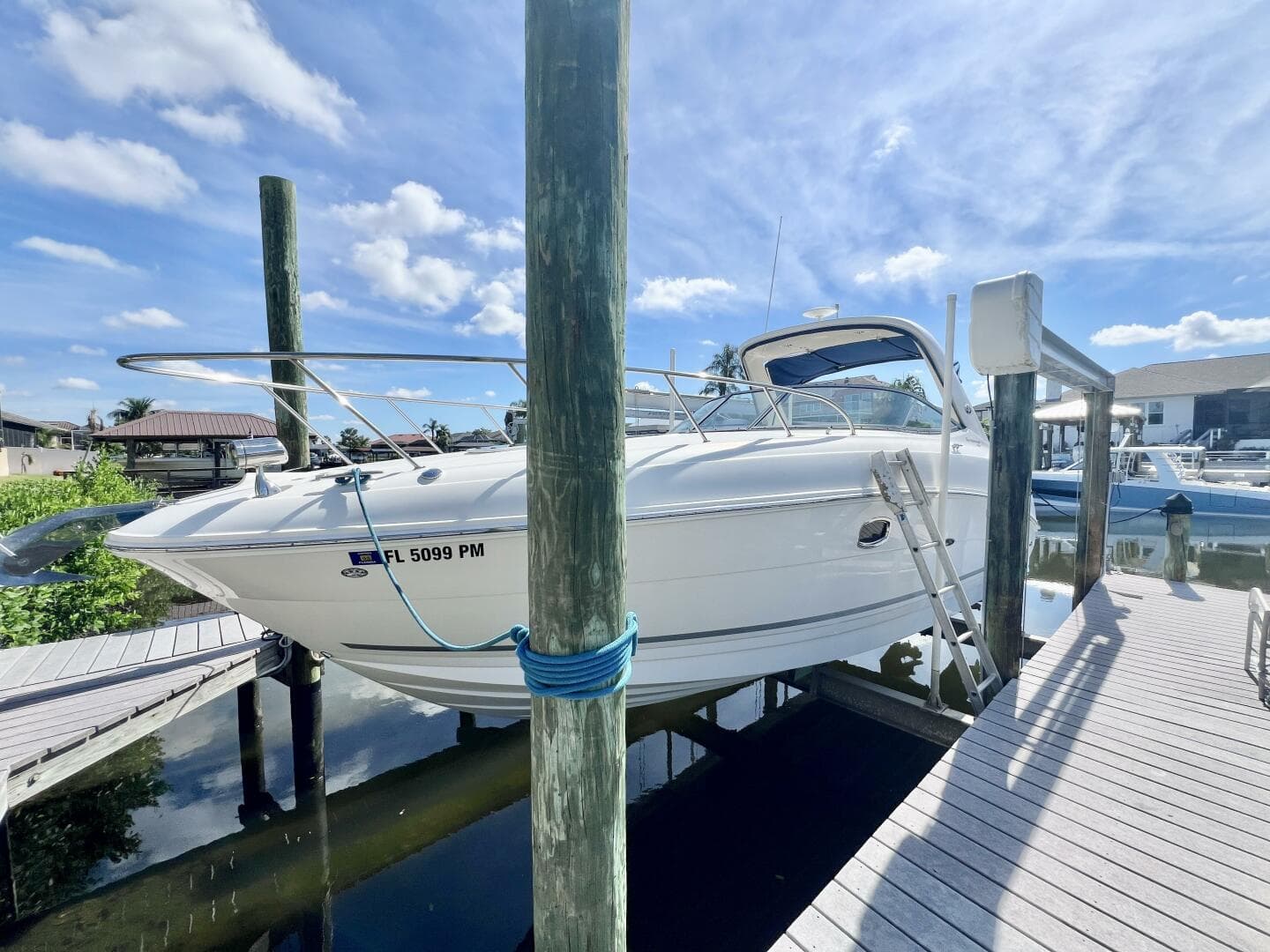 2012 Sea Ray 310 Sundancer — photo 4