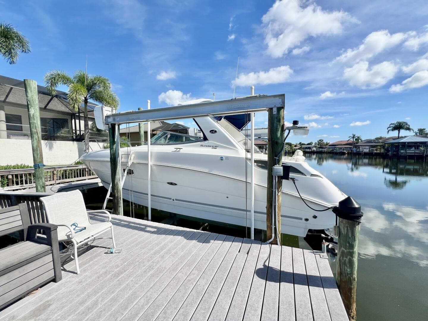 2012 Sea Ray 310 Sundancer — photo 5