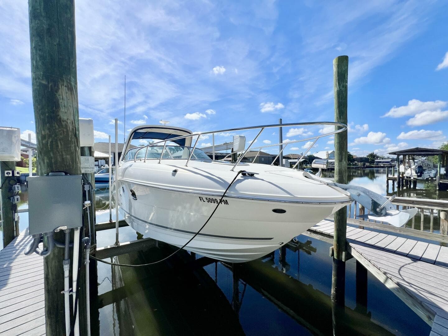 2012 Sea Ray 310 Sundancer — photo 3