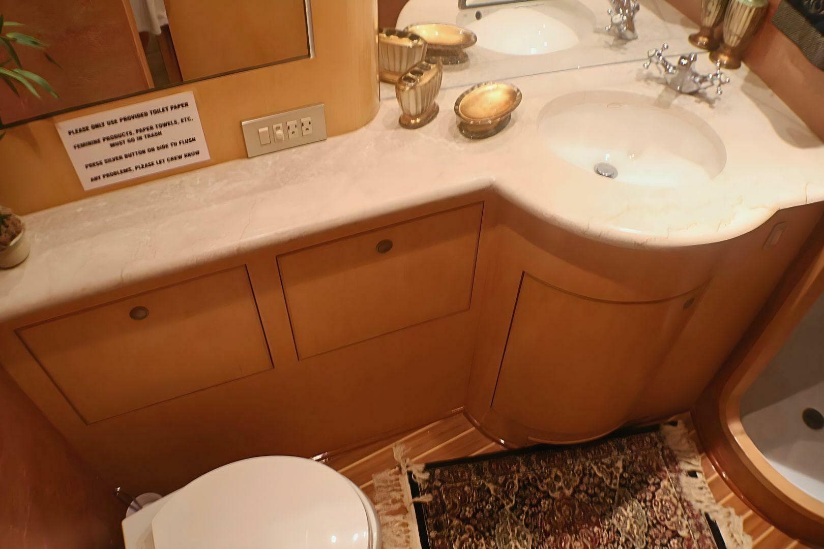 2001 Donzi 73 Sport Yacht — photo 30